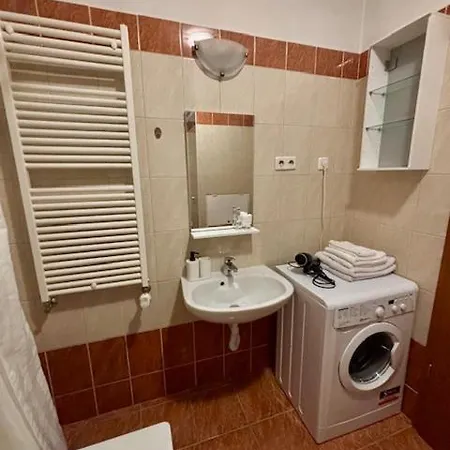 Rozsa Street Boutique *